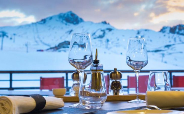 Hotel Daria-I-Nor, Alpe d'Huez, Outdoor Dining